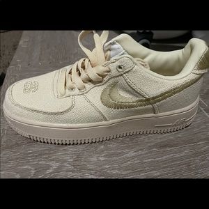 Women’s nike stussy